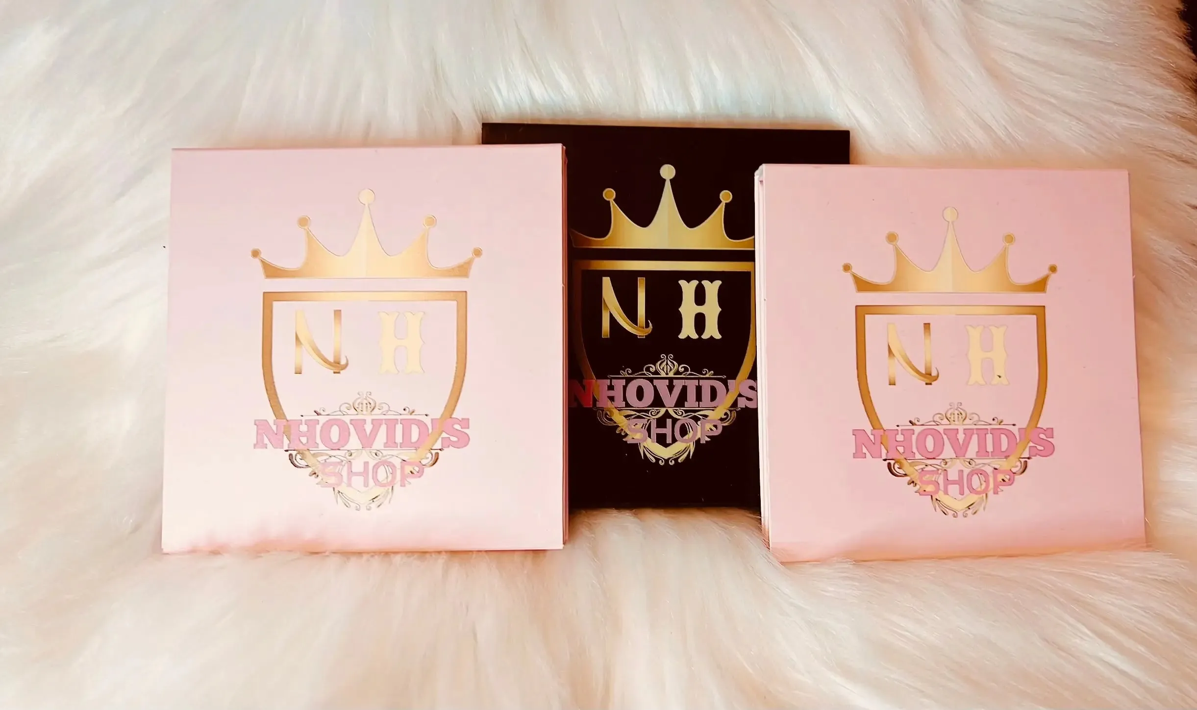 9 Color Eyeshadow Palette, Eye Makeup, Matte Eyeshadow, Shimmer Eyeshadow Palettes, Pink Eyeshadow, Colors, Eyeshadow Palette