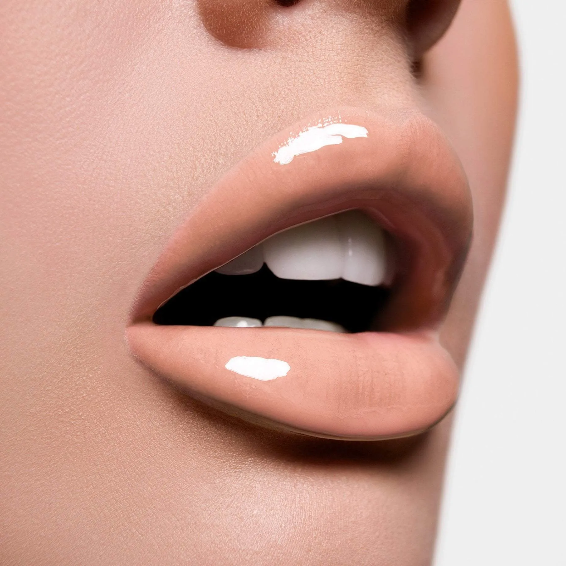 Velvet Gloss Plumper Mini 77. It's Over