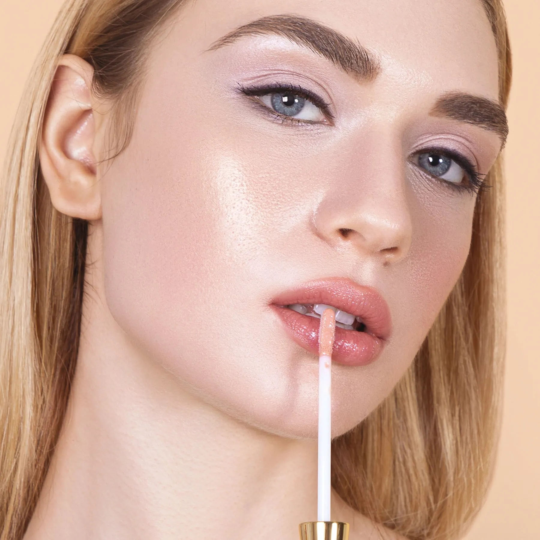 Velvet Gloss Plumper Mini 77. It's Over